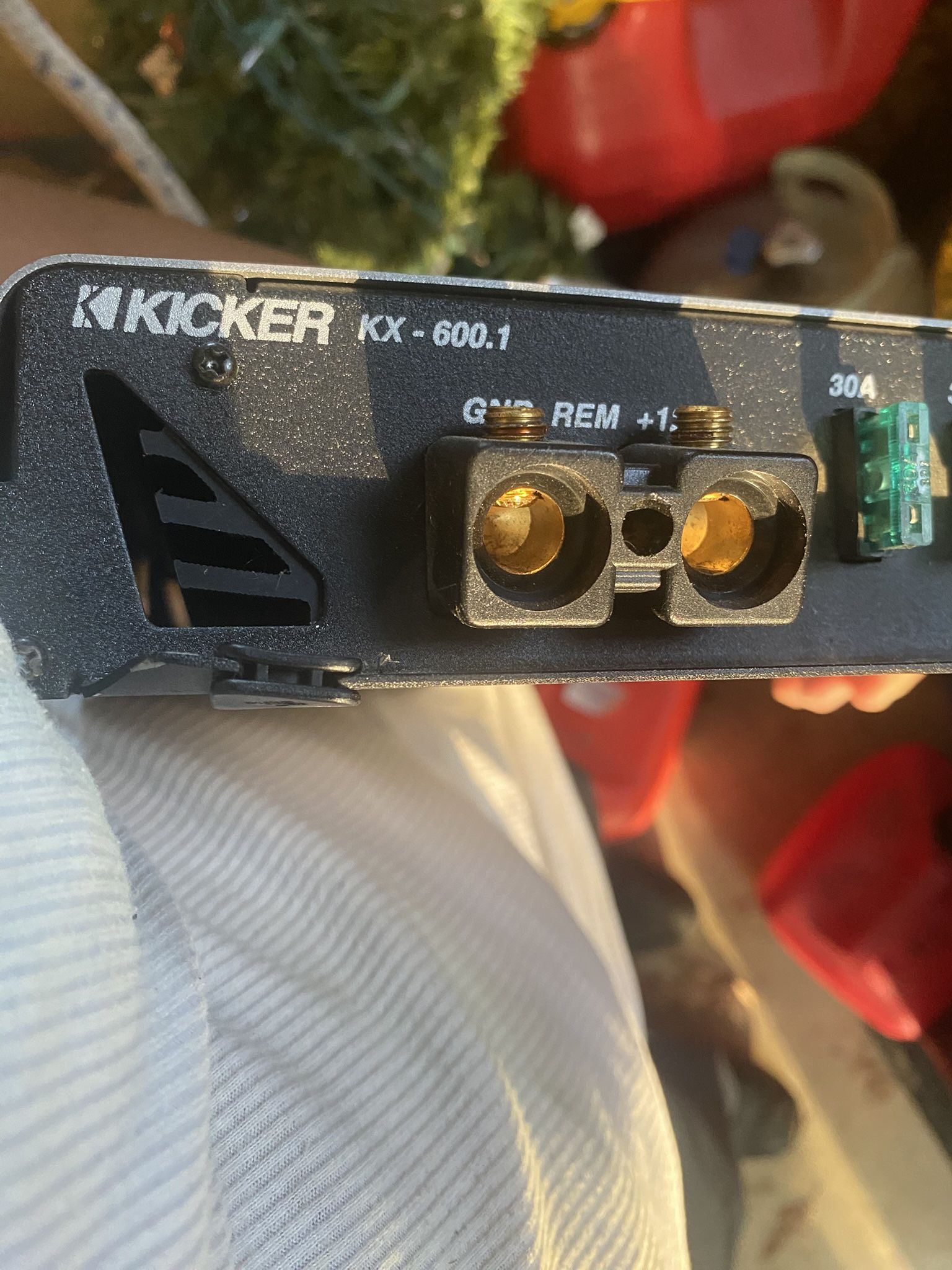 Kicker KX 600.1