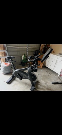 SOUL CYCLE Indoor Cycling Spin Bike with Screen