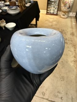 Chinese Porcelain Blue Jar. Moving Sale