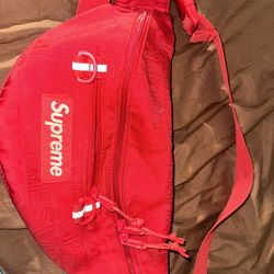 Original Supreme Fanny bag ……