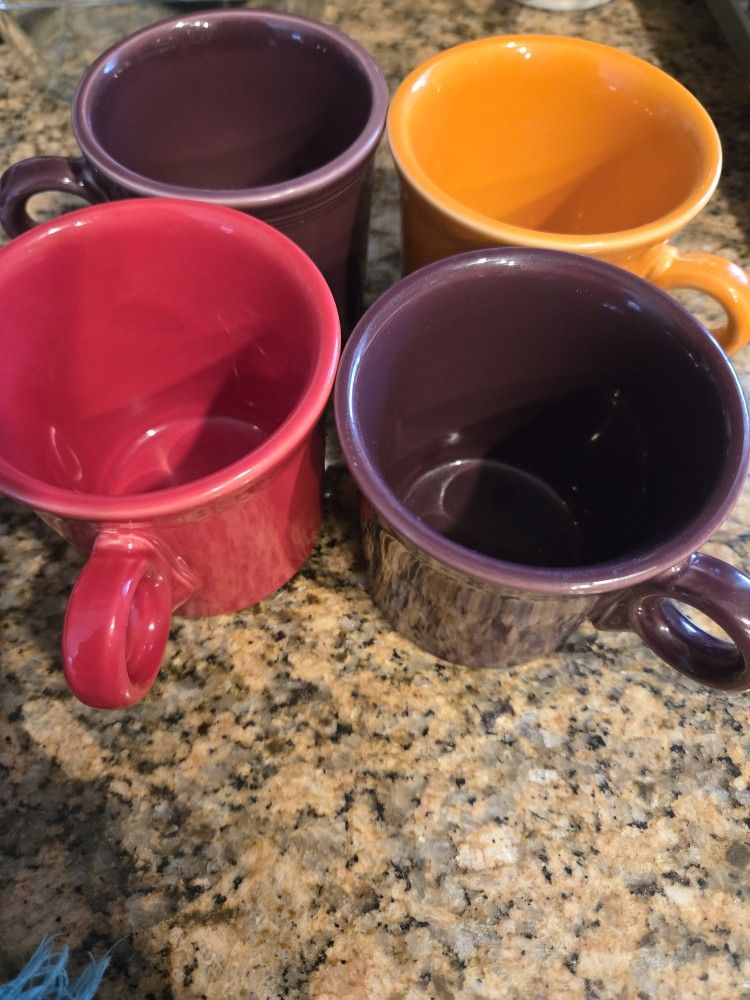 4 mugs for your delicious coffee