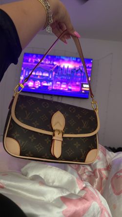 shoulder bag