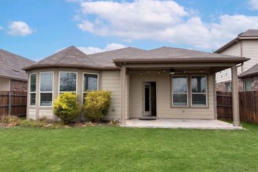 Unit 345 | 3bds | 2ba | 1,778 sqft
306 Duroc Dr 
Hutto, TX 78634