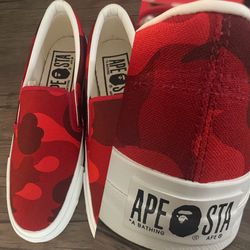 BAPE “APESTA” CAMO SLIP-ONS / RED ❤️ / SIZE 9M / VNDS 🦍🛁