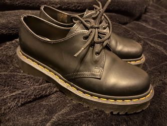 Women’s doc martens bex casual