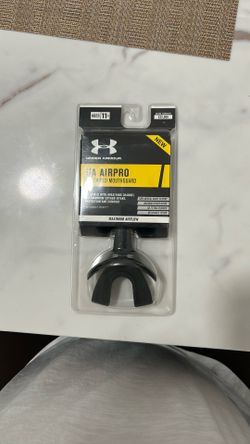 Under Armour Lip shield mouthguard