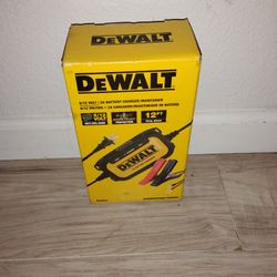 DeWalt Battery Charger Maintainer 6 And 12 Volt Brand New