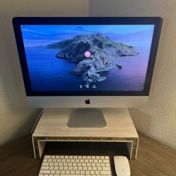 iMac 21.5" 2017 Model Perfect Condition 