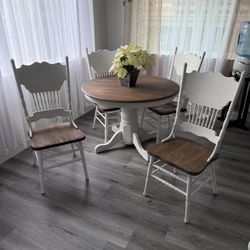 Farmhouse Style Table And 4 Chairs