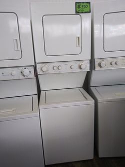 24 in gas stackable washer/dryer working perfectly with 4 months warranty