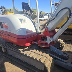 2020 takeuchi tb 240 excavator 