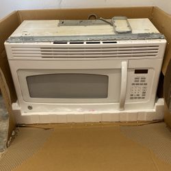 GE White Over The Range Microwave 