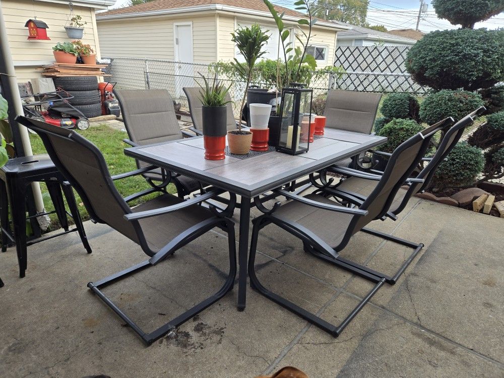 OUTDOOR DINING TABLE