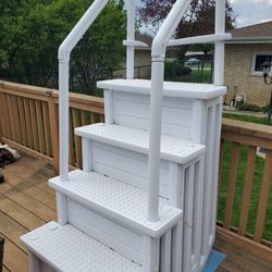 Pool Ladder Steps 32" 180 OBO