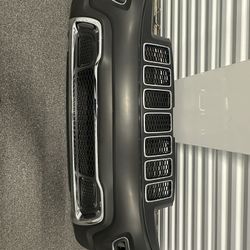 Jeep Grand Cherokee Front Bumper Assembly