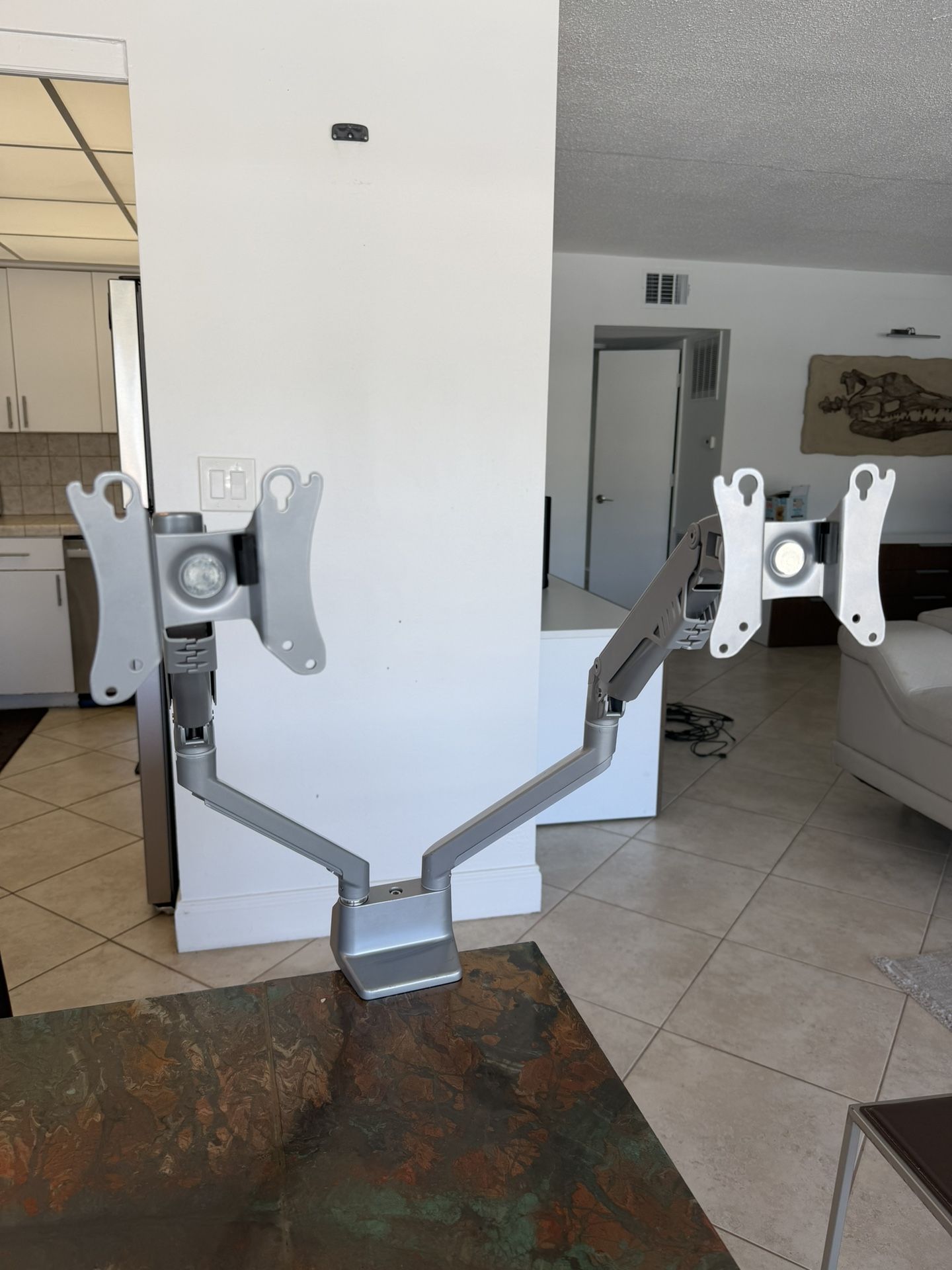 Dual Hydraulic Arm Monitor Set Up