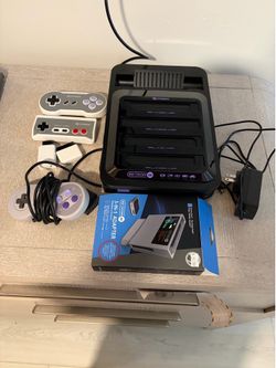 Retron 5 with controllers