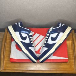 Nike -Dunks - Royal Blue/ 7.5W/6.Y