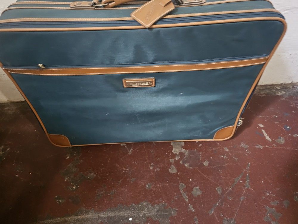 Larage Suite Case