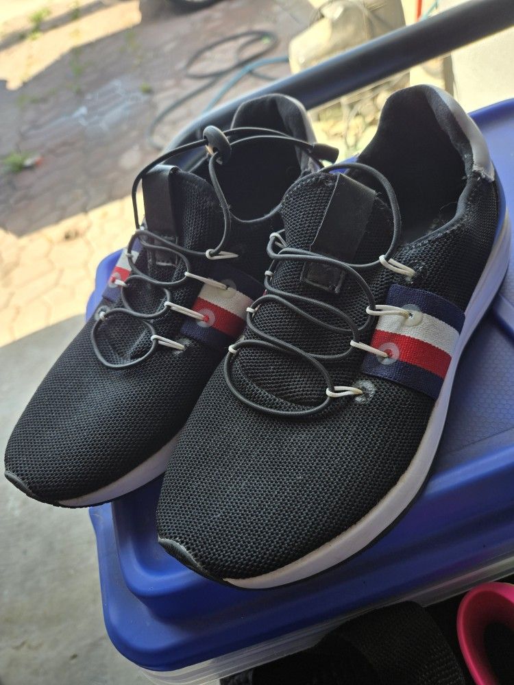 Tommy Hillfiger Size 7m