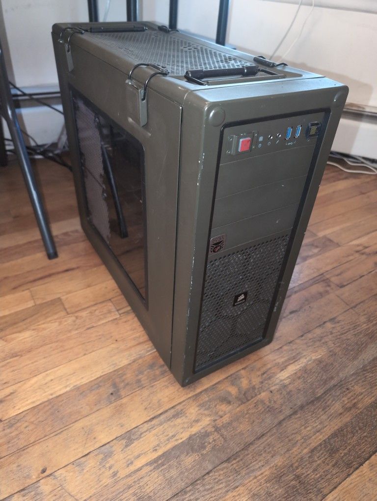 AMD Ryzen 7 7700x 16 GB DDR5 Nvidia RTX 2060