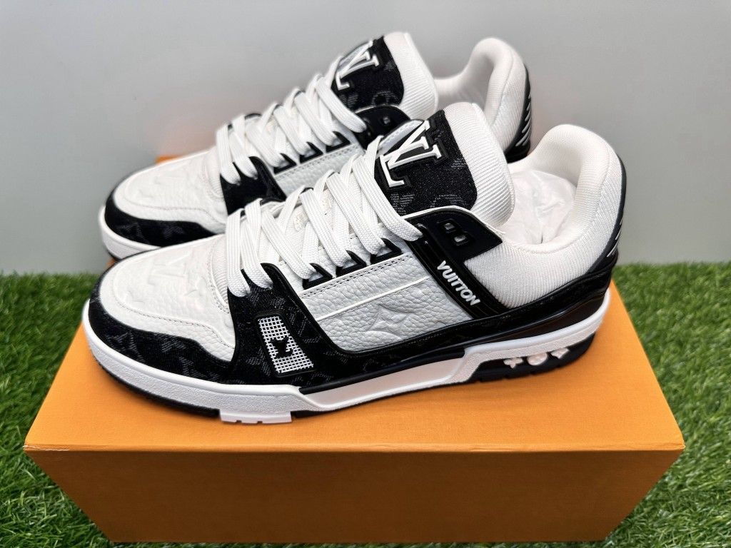 LOUIS VUITTON LV TRAINER WHITE BLACK NEW SNEAKERS SHOES MEN SIZE 7