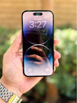 iPhone 14 Pro 256 GB, Amazing  Condition !! UNLOCKED use any carrier.  Hablo Espanol.