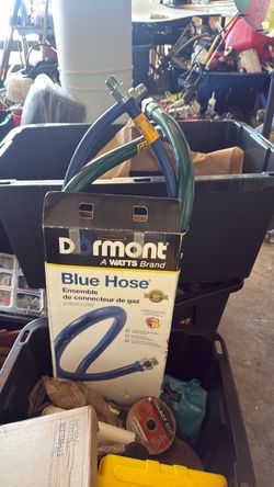 Gas line connectors