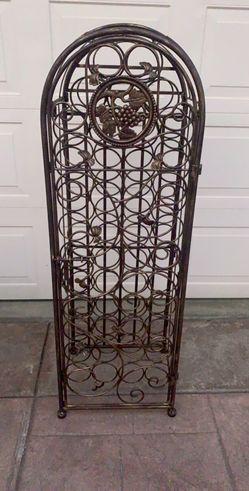 Brand new Metal design wine bottle holder stand up rack