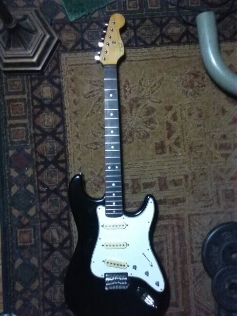 Rare made in India Fender Squier II Stratocaster from the late 80s