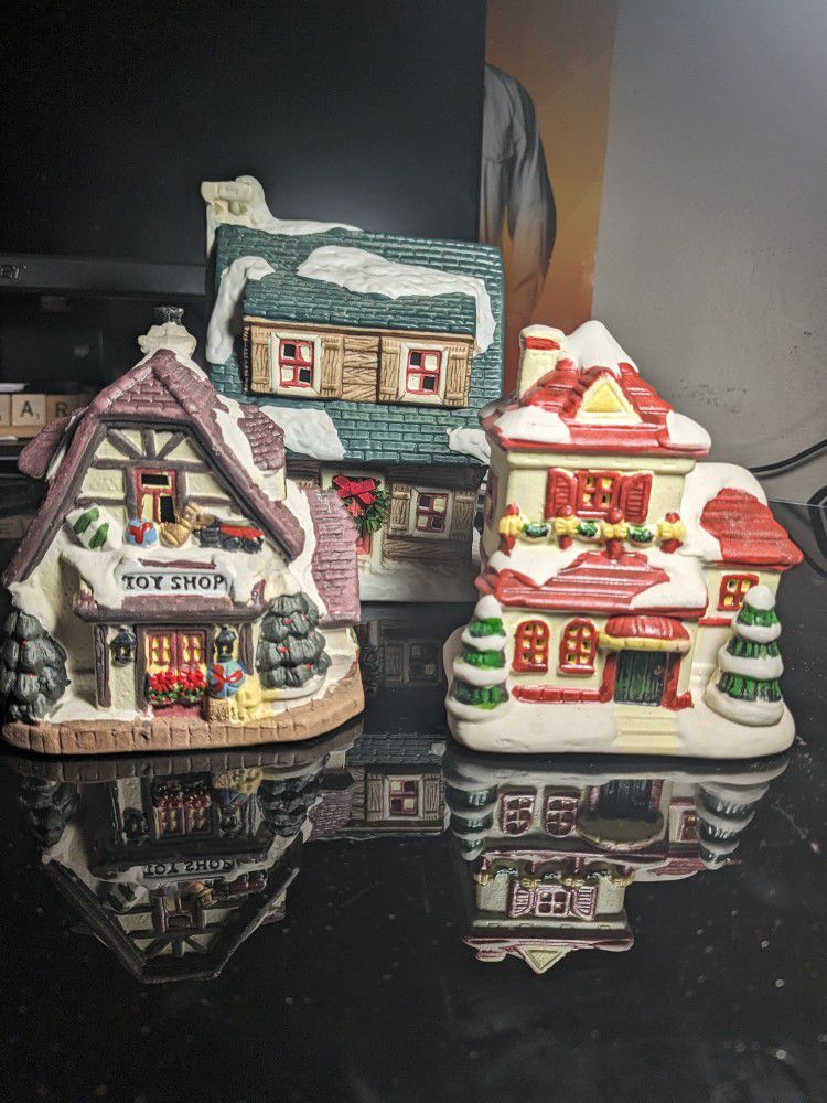 Christmas Village Collection Items