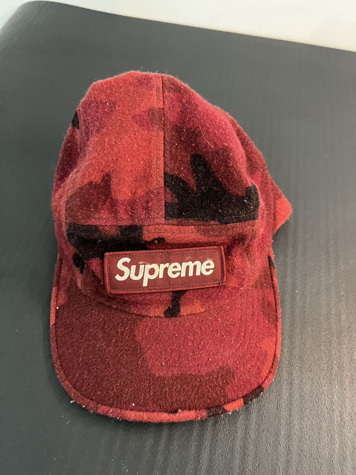 Red camo supreme cap
