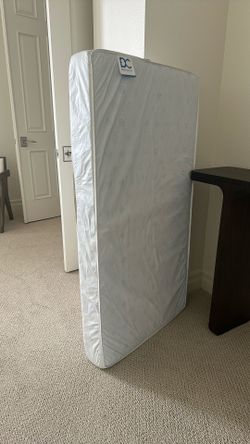 DC Delta Children Toddler Mattress Great Condition Lightly Used 