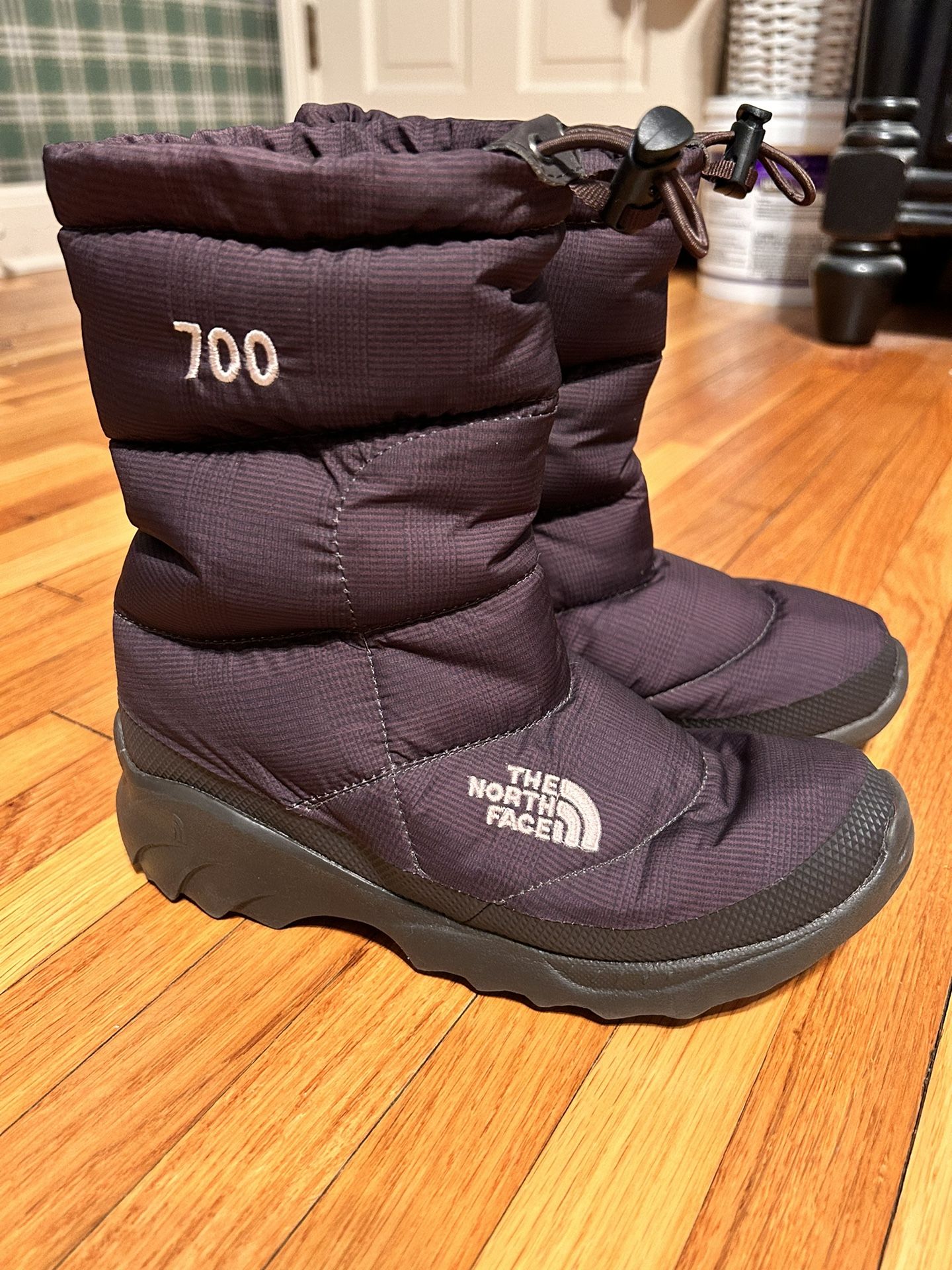 the north face 700 down winter boots womens 6
