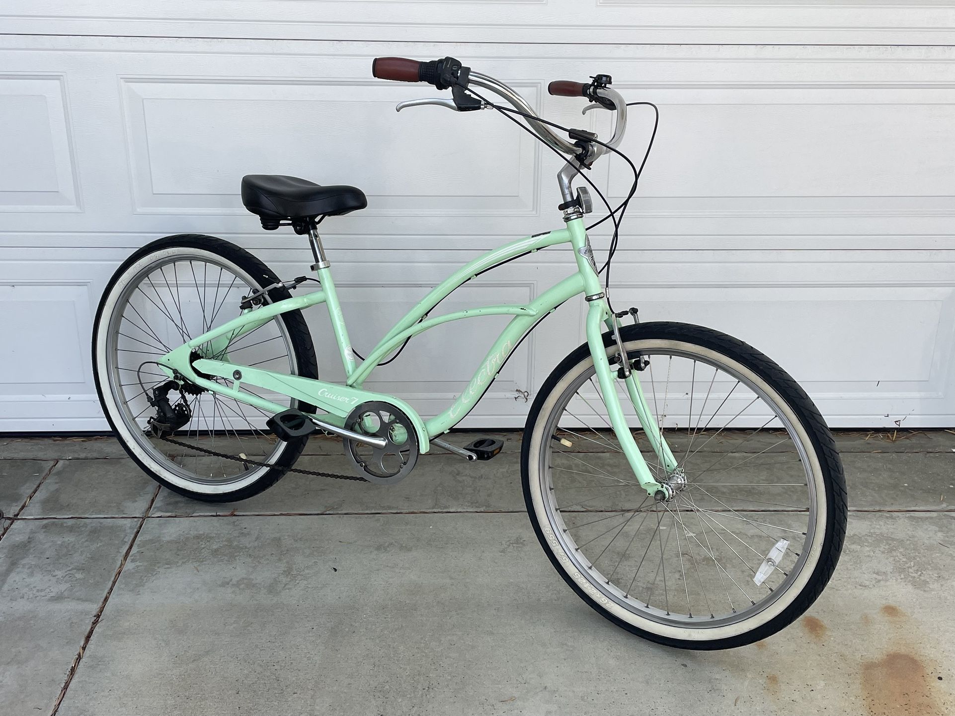 Minty Fresh Green 7 Speed Electra Cruiser 7 Full Size Bike