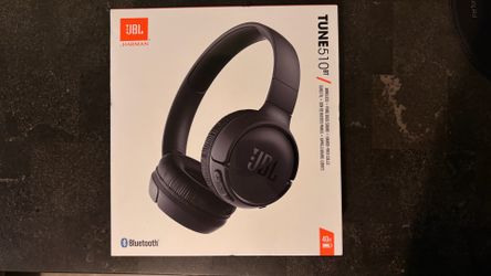 JBL Tune 510BT Wireless Bluetooth Headphones – 40hr Battery – New Sealed Box