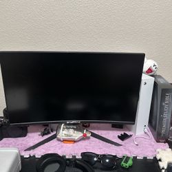 24in Curved Monitor 