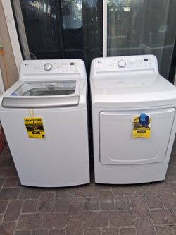 Washer and Gas Dryer LG Smart ThinQ Like New
