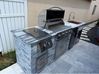 Outdoor kitchen