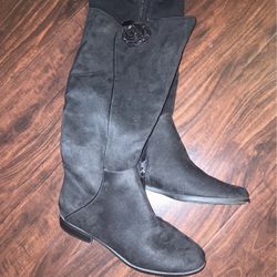Women’s Size 9 Boots Used