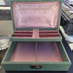 Vintage Green Jewelry Box with Pink Velvet Interior