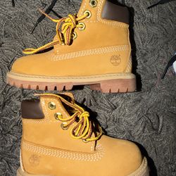 Toddler Timberland Boots Size 6C (Wheat) – Worn Once