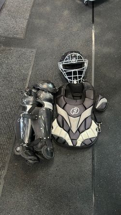 Force3 catchers gear - youth pro