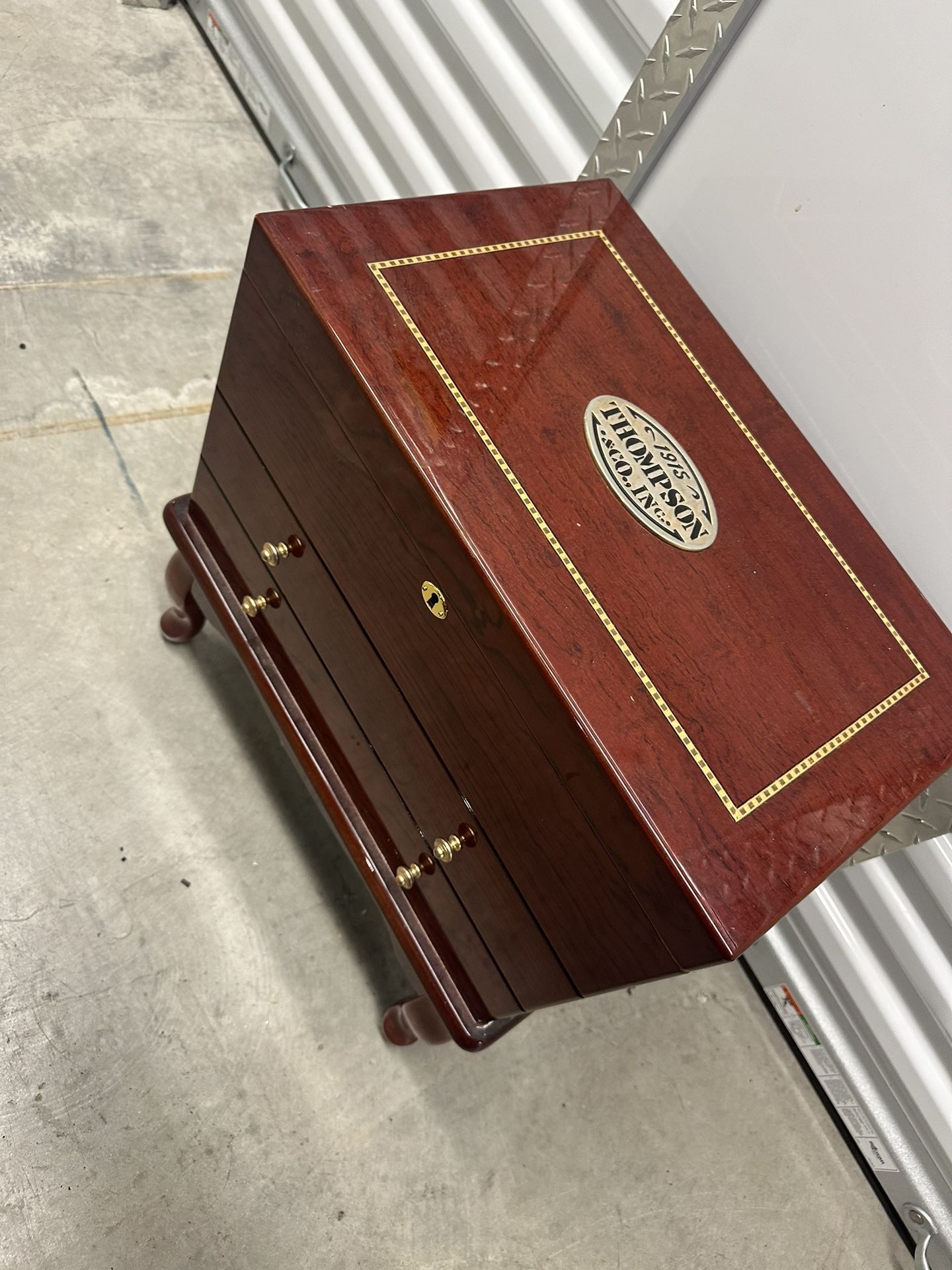 1915 Thompson & Co. Inc.