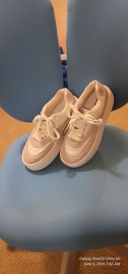 Size 6 women's shoes
