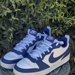 Nike Court Borough Low 