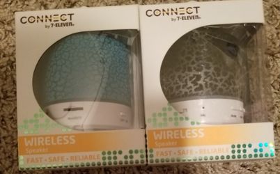2 Wireless bluetooth speakers