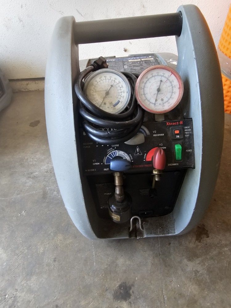 Inficon Xtract-R A/C Recovery Machine 