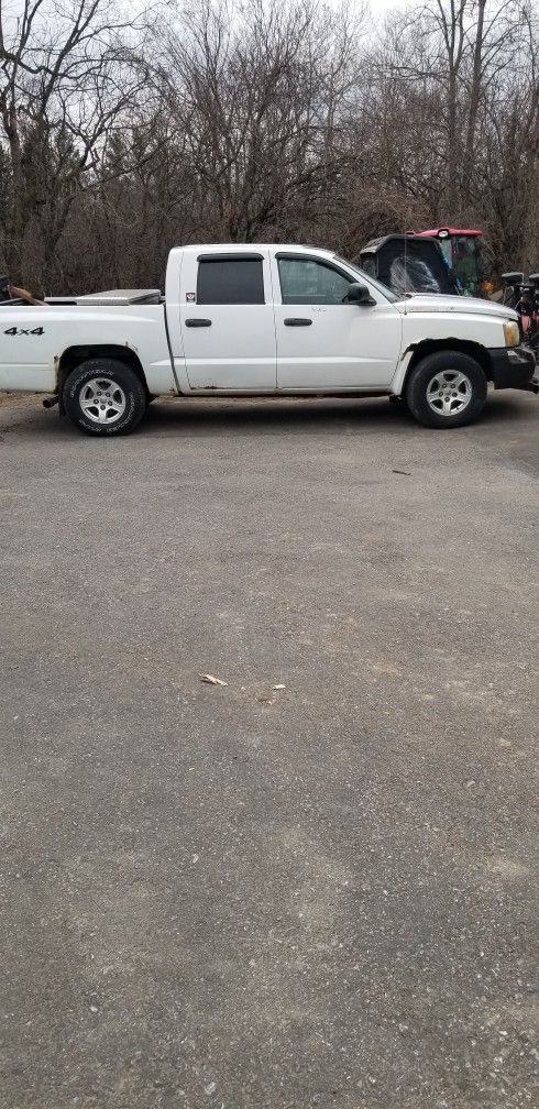 2005 Dodge Dakota