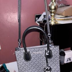 Micheal Kors Bag